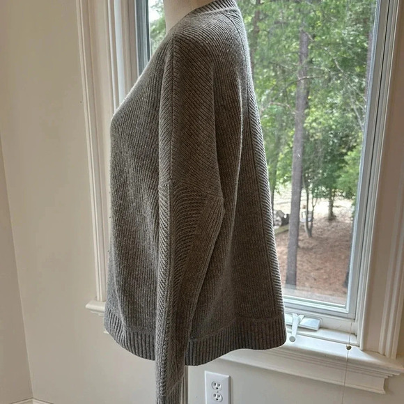 ATHLETA Wool/Cashmere Habitat Sweater, Grey Heather, Small, VGUC - Picture 4 of 6
